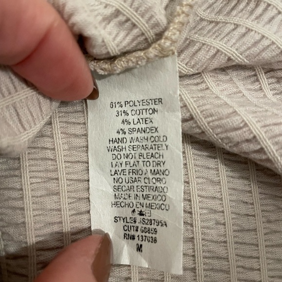 Nelly Crisscross Ruffled V-Neck Short-sleeve Top - Picture 8 of 8